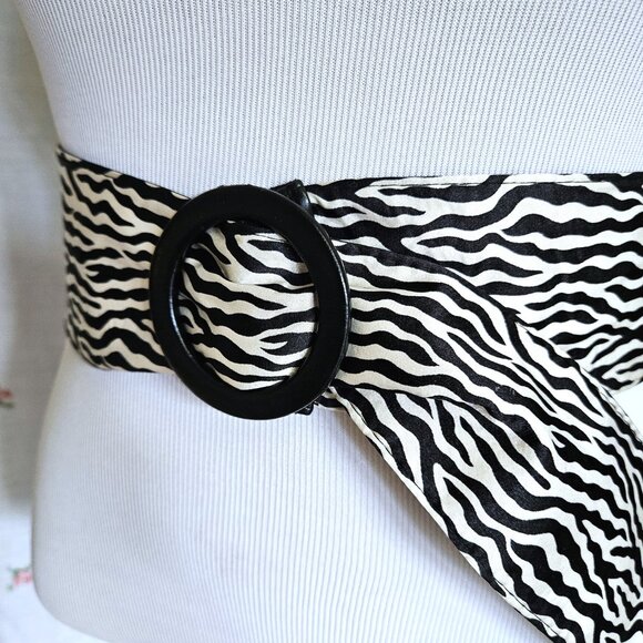 Size L to XL Vintage Reversible Belt - Picture 5 of 5